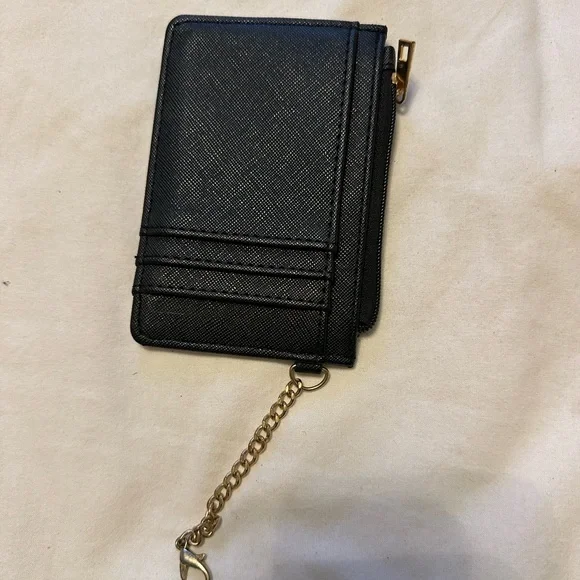 💗5 for $15💗 Ardene’s Black Card Wallet Keychain with Gold 'L' Accent - Picture 2 of 2